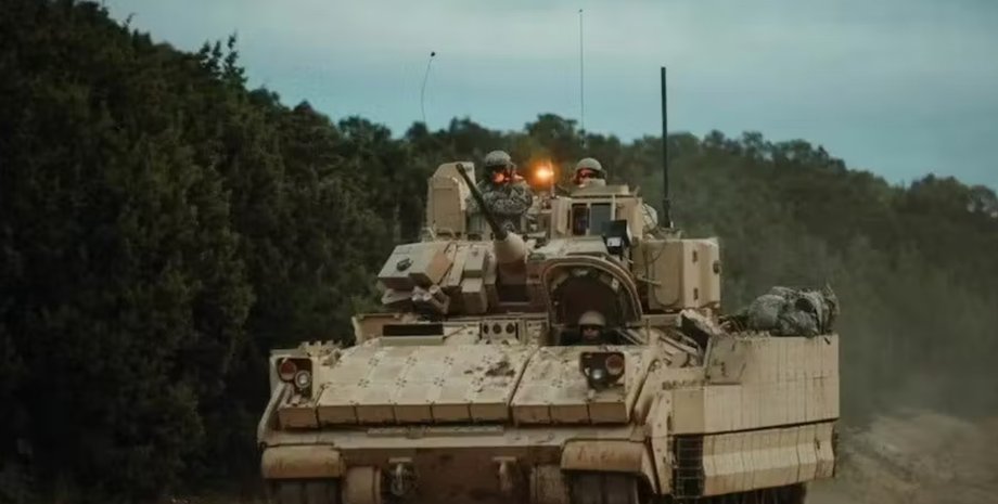 боевая машина M2 Bradley, боевая машина, M2 Bradley