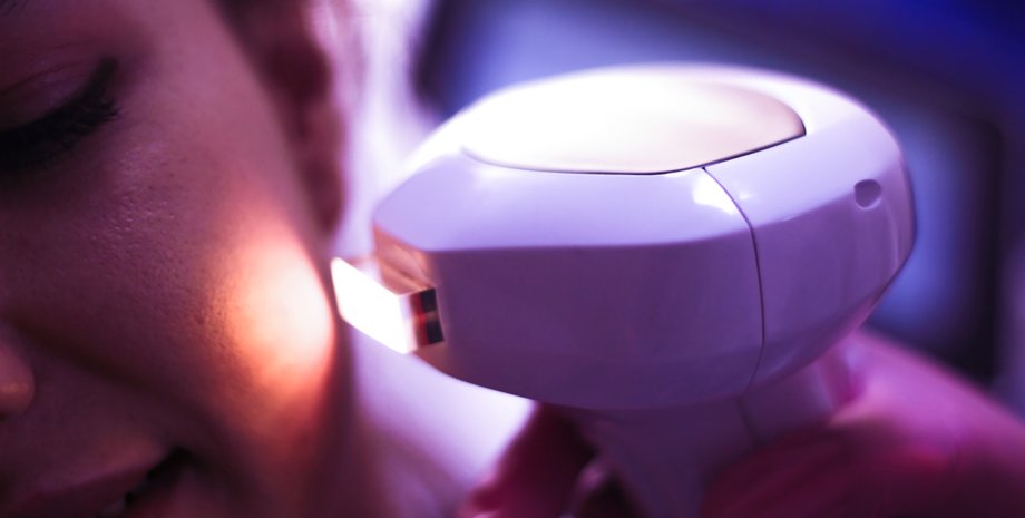 терапия красным светом, потеря веса, низкоуровневая световая терапия, уменьшение жира, уменьшение целлюлита, исследование, здоровье