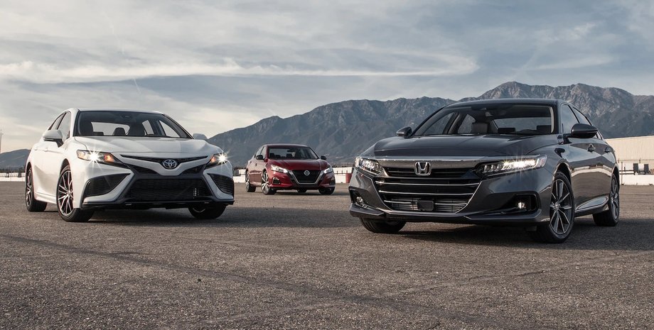 сімейні седани, найнадійніші седани, довговічні седани, Toyota Camry, Mazda 6, Honda Accord, Volkswagen Passat