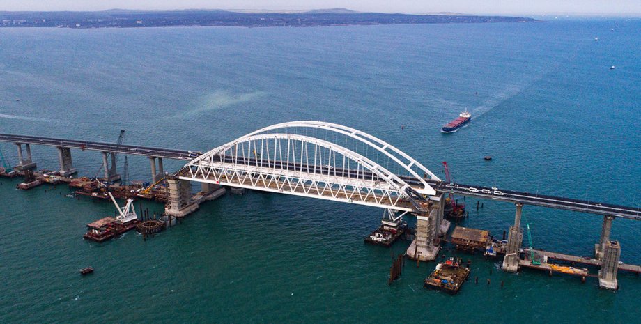 Крымский мост, ГУР, удар ВСУ