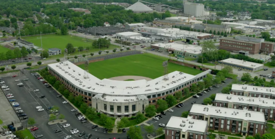 Квартири на місці покинутого стадіону в США, житловий комплекс Stadium Lofts в Індіанаполісі, фото, житло, купівля нерухомості