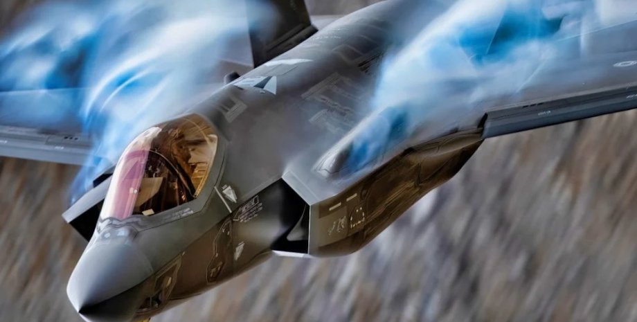 истребитель F-35, F-35 Lightning II, Многоцелевой стелс-истребитель