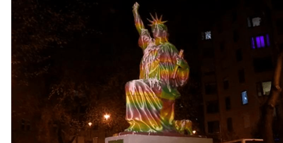 статуя, будапешт, знесення, фото, blm