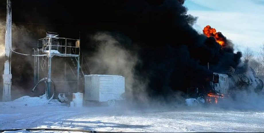 Пожар, Ангарск, Иркутская область, Россия, РФ, цистерны с топливом, нефтебаза