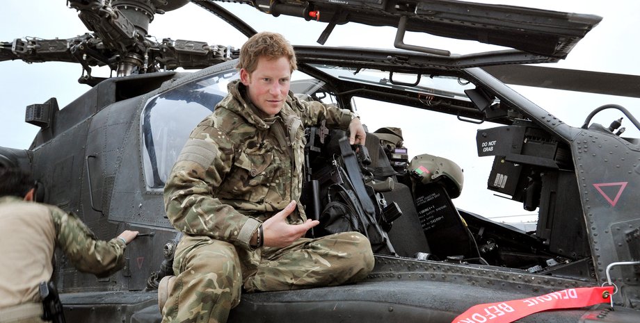 принц Гарри, вертолет Apache, пилот