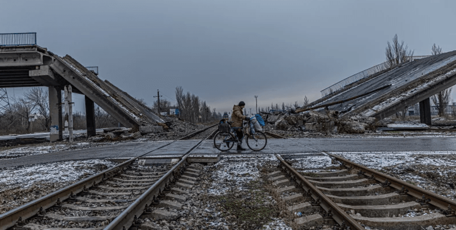 Руины Покровска, Покровск