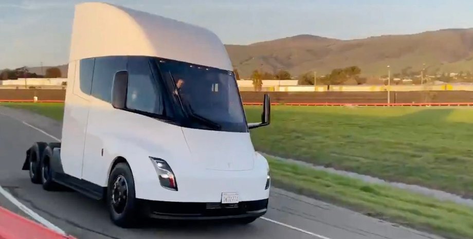 Tesla, Tesla Semi, электрический грузовик, испытания,