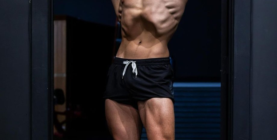 Джозеф Баэна, внебрачный сын