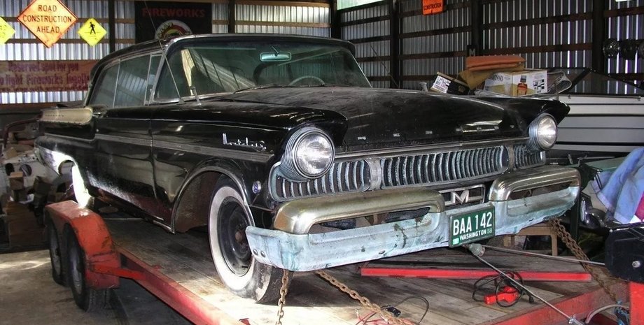 Mercury Montclair 1957, Mercury Montclair, заброшенные авто, ретро авто, Mercury Montclair 1957