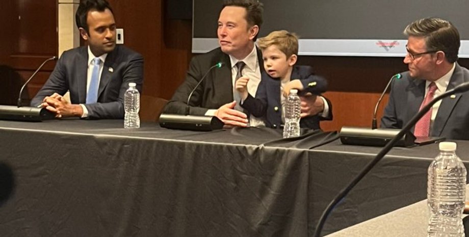 Ілон Маск, син