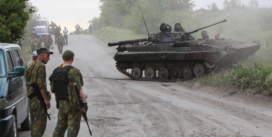 Террористы в Донбассе / Reuters