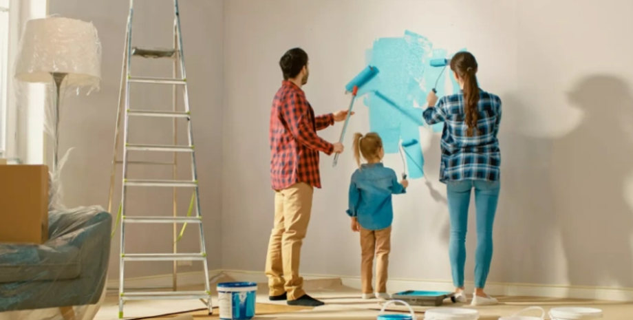 Ремонт, ремонт в доме, смена обоев, покраска стен, находка под обоями, сняли старые обои, послание 50-летней давности