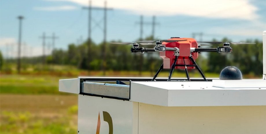 дрон Scout, зарядная станция