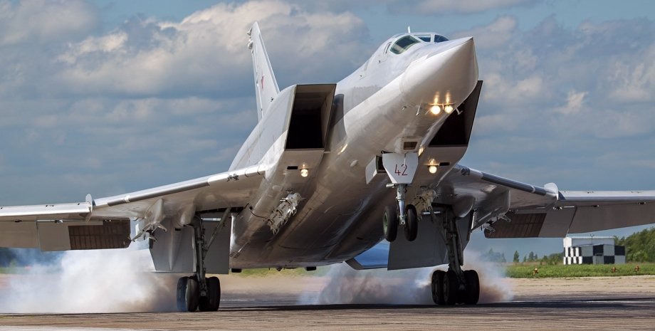 бомбардировщик Ту-22