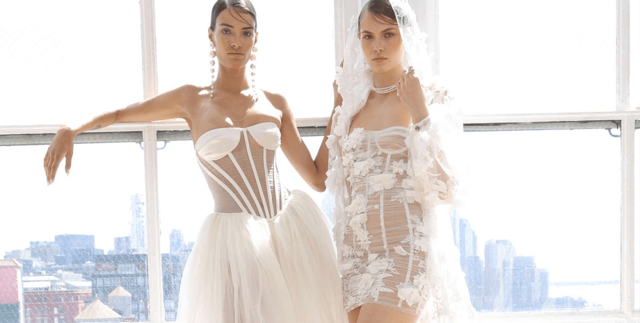 Мати нареченого з'явилася на церемонії у весільній сукні та вуалі, розлютивши наречену і шокувавши гостей