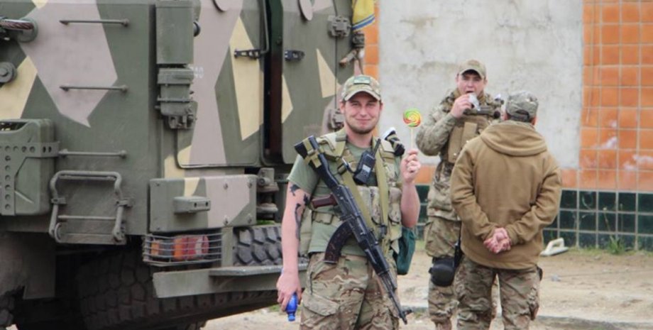 Бойцы "Азова" / Фото: pravda.com.ua