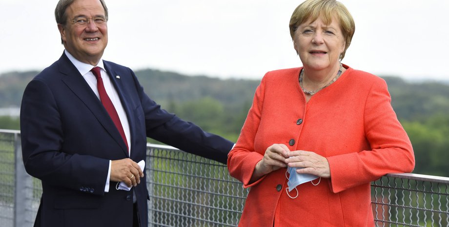 Армін Лашет, Ангела Меркель