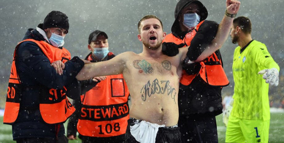 Бійка у матчі Динамо Баварія