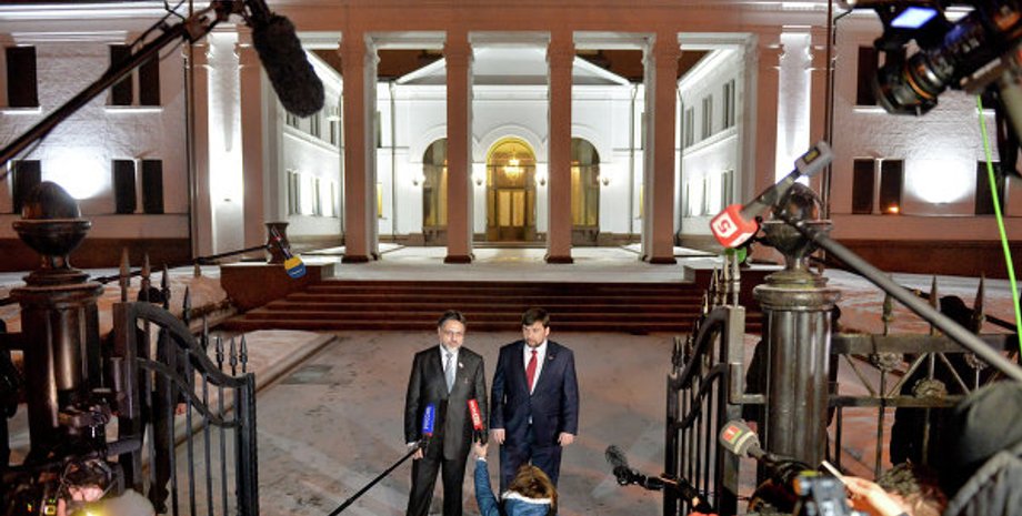 Денис Пушилин и Владислав Дейнего / Фото: "РИА Новости"