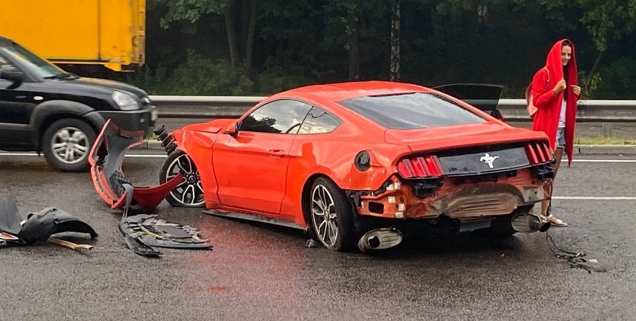 авария Ford Mustang в Киеве