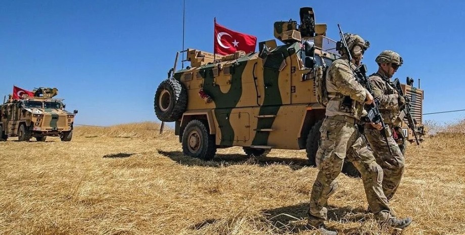 Туреччина виводить війська із сирії