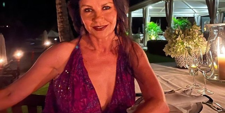 Кетрін Зета-Джонс, геловін 2023, майкл дуглас, дружина майкла дугласа, костюм білосніжки, діти кетрін зети джонс