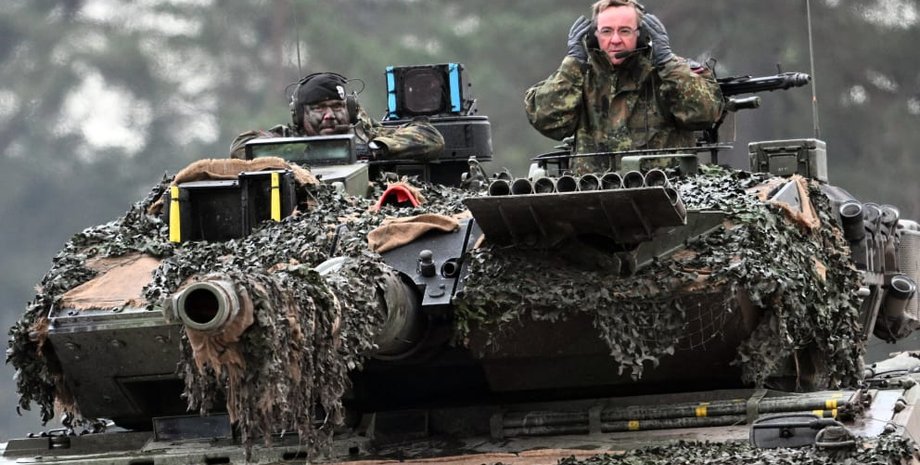 Министр обороны Германии, борис Писториус, танк Leopard 2