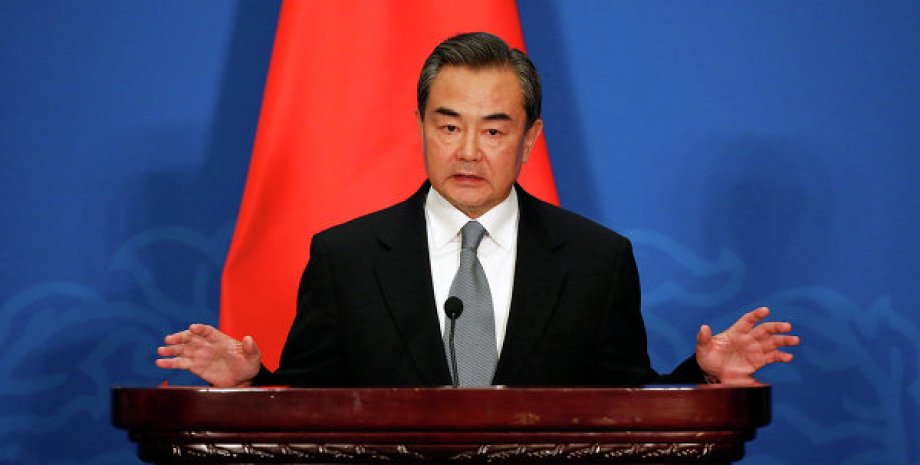Министр иностранных дел КНР Ван И. Архивное фото