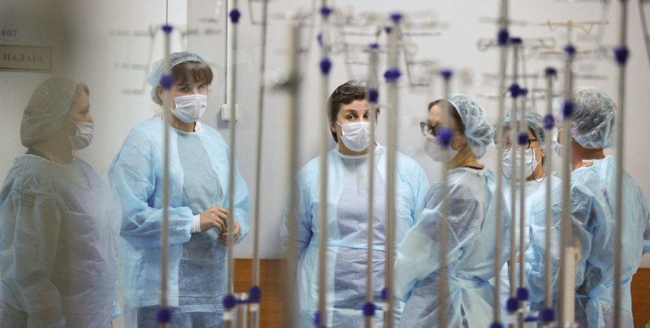 Врачи в больнице Врачи, больница, микоплазменная инфекция, пневмония, Россия, РФ, Китай, фото