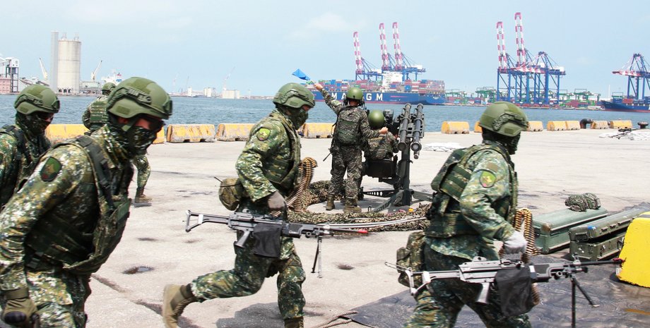 Військовослужбовці Тайваню