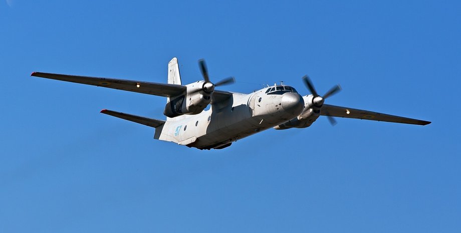 АН-26