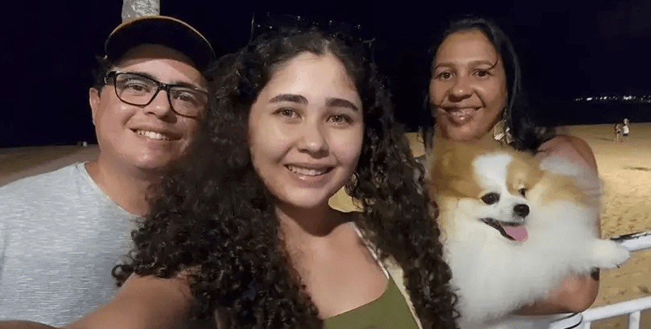 Женщина не помнит последние 14 лет, обычная операция, потеря памяти, не помнит мужа, не помнит семью, проснулась в больничной палате