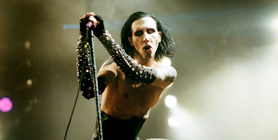 мэнсона обвинили в изнасиловании