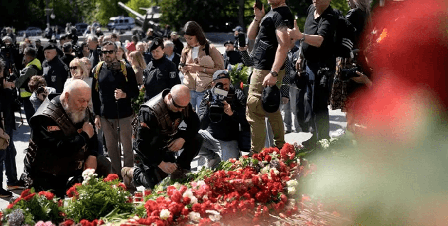 день памяти 8 мая и день победы 9 мая, мероприятия в Берлине, Германия, Россия, пророссийские митинги, Ночные волки
