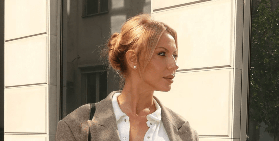 Condividi: La presentatrice televisiva ucraina Lesya Nikityuk ha mostrato come s...