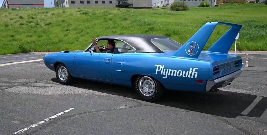 Plymouth Superbird