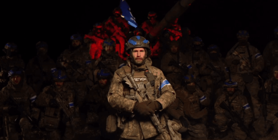 ЛСР, добровольці