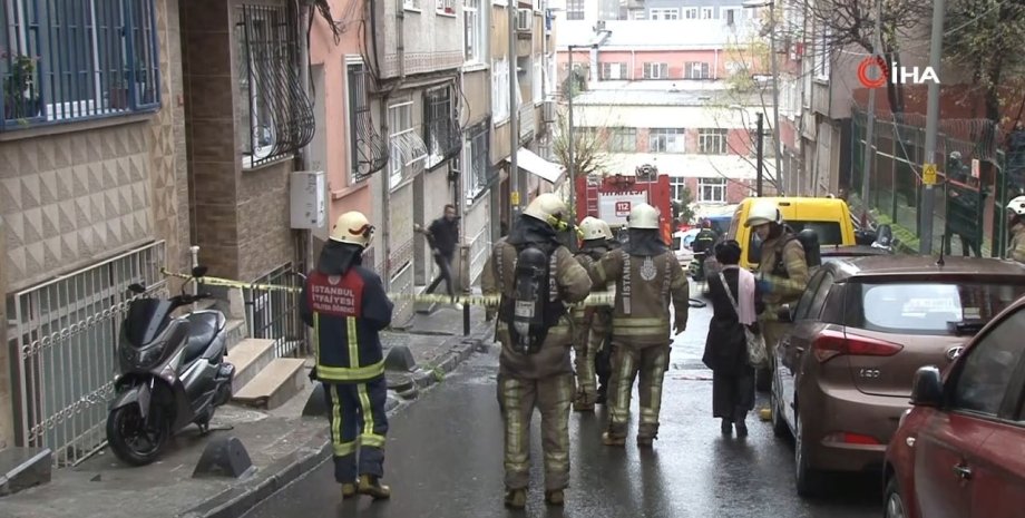 землетрус у Туреччині, рятувальники