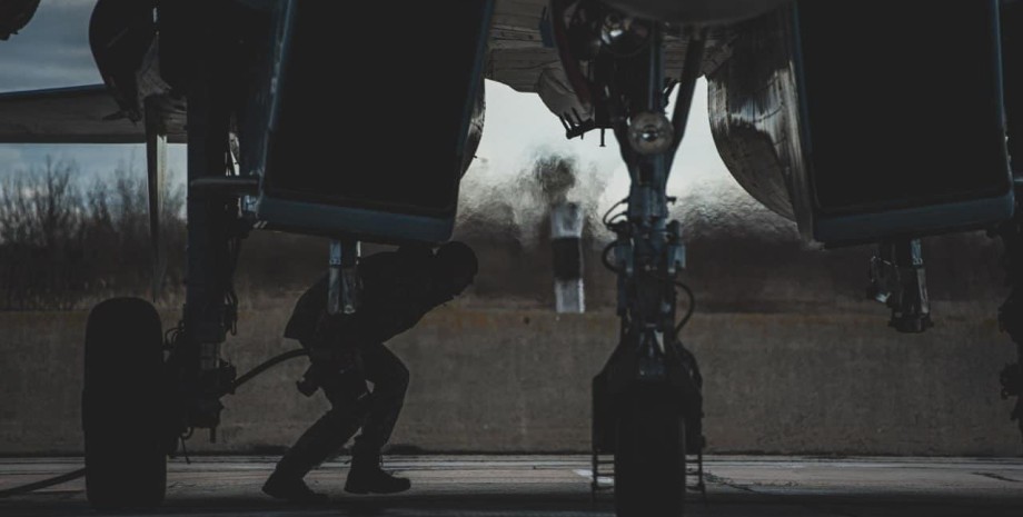 Самолет Воздушных сил воздушные силы, ВСУ, авиация, самолет, Воздушные силы Украины