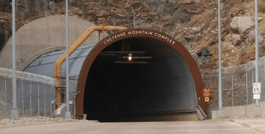 Бункер, підземне місто, будівництво підземної інфраструктури, місто під землею в США, 21 трильйон доларів, підземний притулок, катастрофа