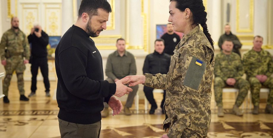 Дмитро Коцюбайло, Вовки Да Вінчі, День добровольця, Аліна Михайлова, Герой України, шеврон Дмитра Коцюбайла, президент України Володимир Зеленський, вручення нагород