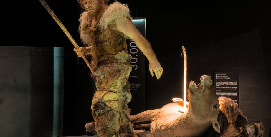 реконструкция неандертальца