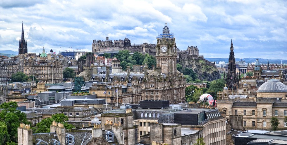 Панорама Эдинбурга / Фото из открытых источников