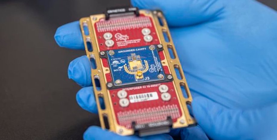 чип работает при температуре -200 С