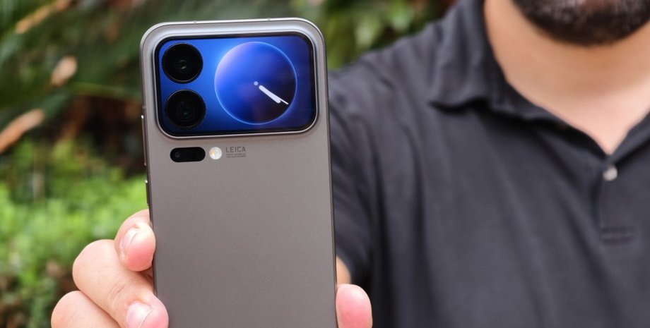 смартфоны с мощными батареями Xiaomi 17 iPhone 17