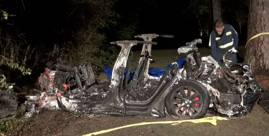 Tesla, автопилот, ДТП, погибшие,