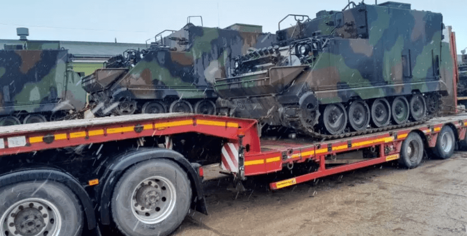 Бронетранспортеры М577