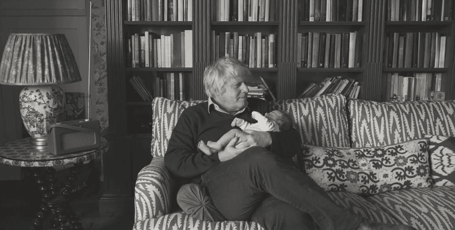 дружина бориса джонсона показала обличчя найменшої доньки