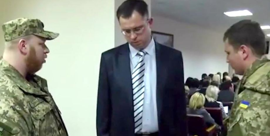 Скриншот из видео