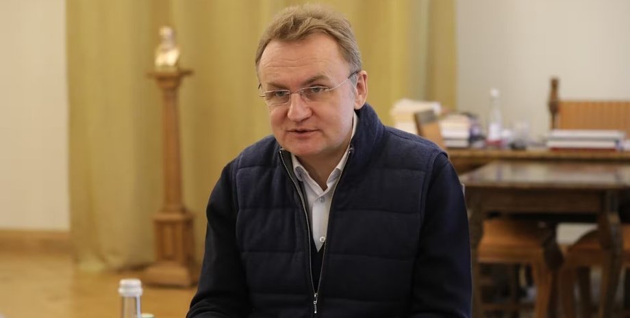 Андрей Садовый дважды упал во Львове Андрей Садовый